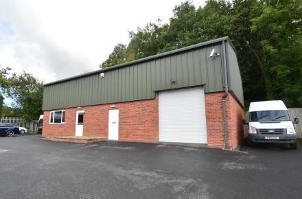 Workshop to let South Molton